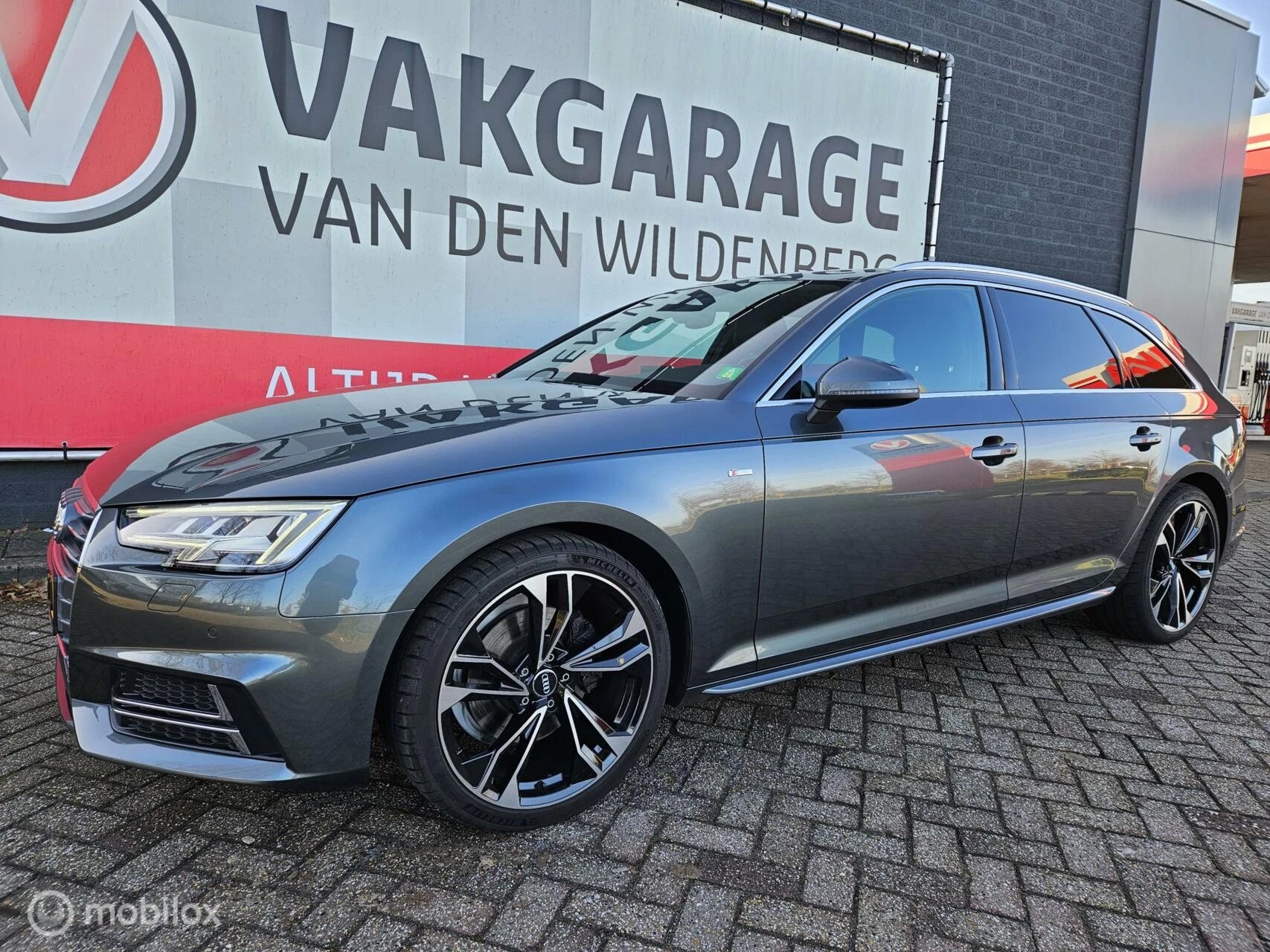 Hoofdafbeelding Audi A4