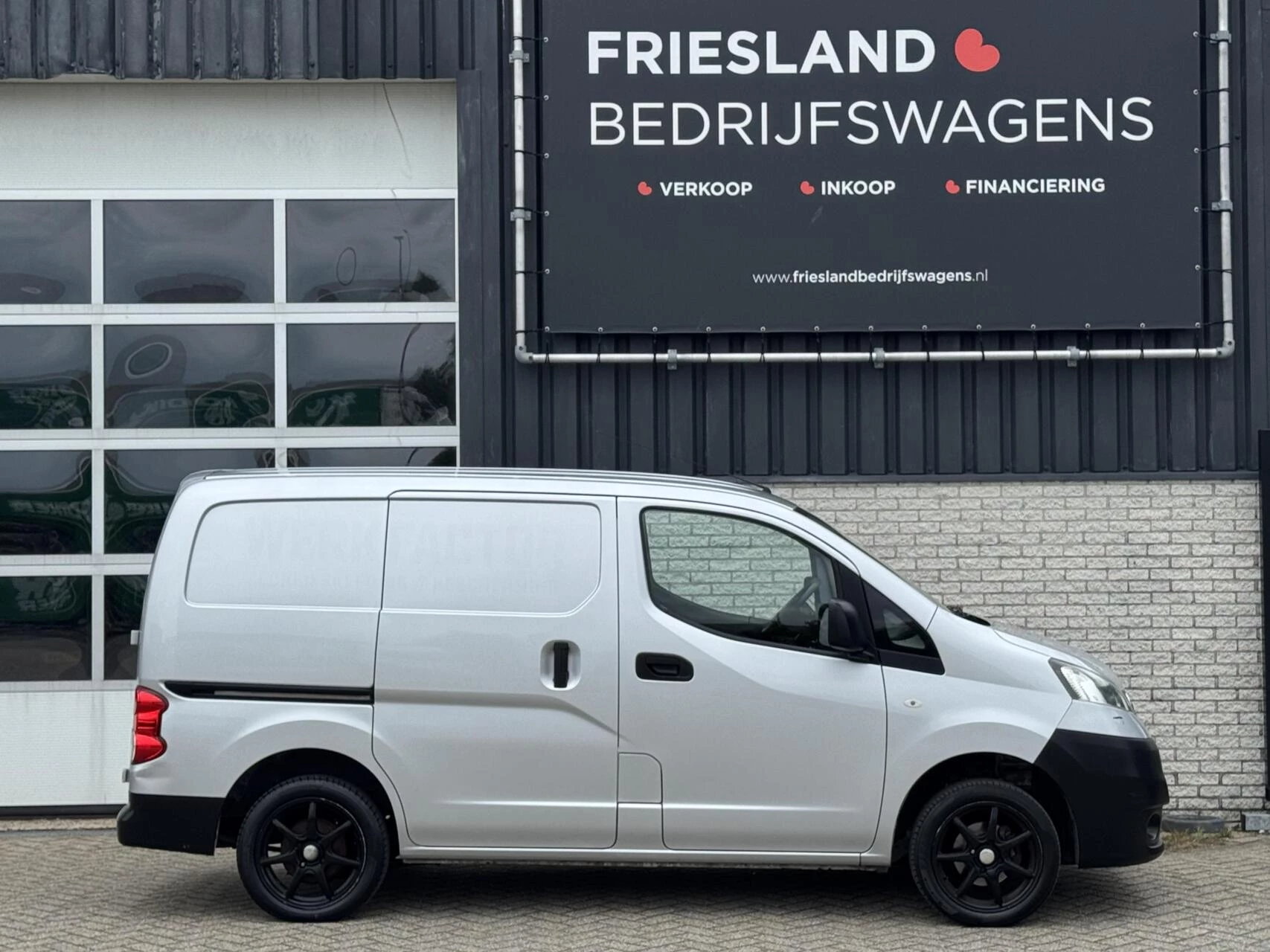 Hoofdafbeelding Nissan NV200