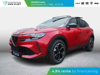 Alfa Romeo Junior Elettrica Speciale 54 kWh | Uit voorraad leverbaar | Schuif/Kanteldak | Pack Techno | Brera Red | Dak Zwart