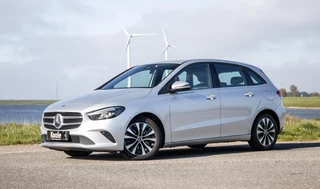 Hoofdafbeelding Mercedes-Benz B-Klasse Mercedes-Benz B-klasse 250 e Premium Plus DEALER ONDERHOUDEN / STOELVERWARMING / CARPLAY / CAMERA