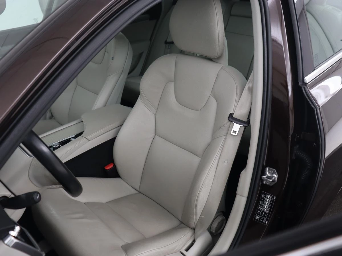 Hoofdafbeelding Volvo V90
