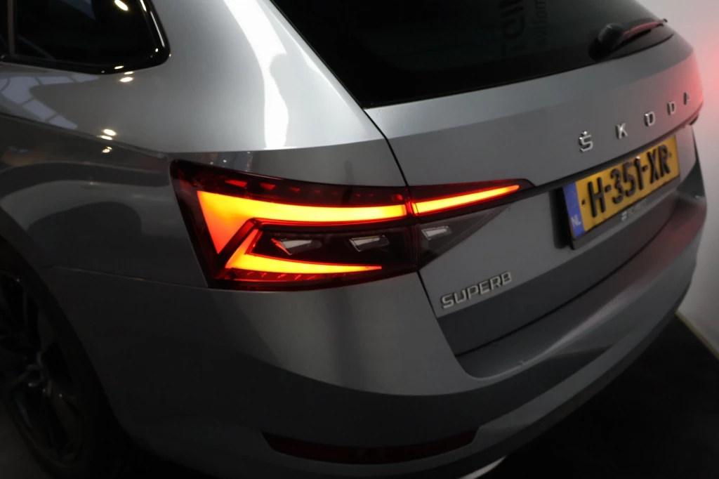 Hoofdafbeelding Škoda Superb