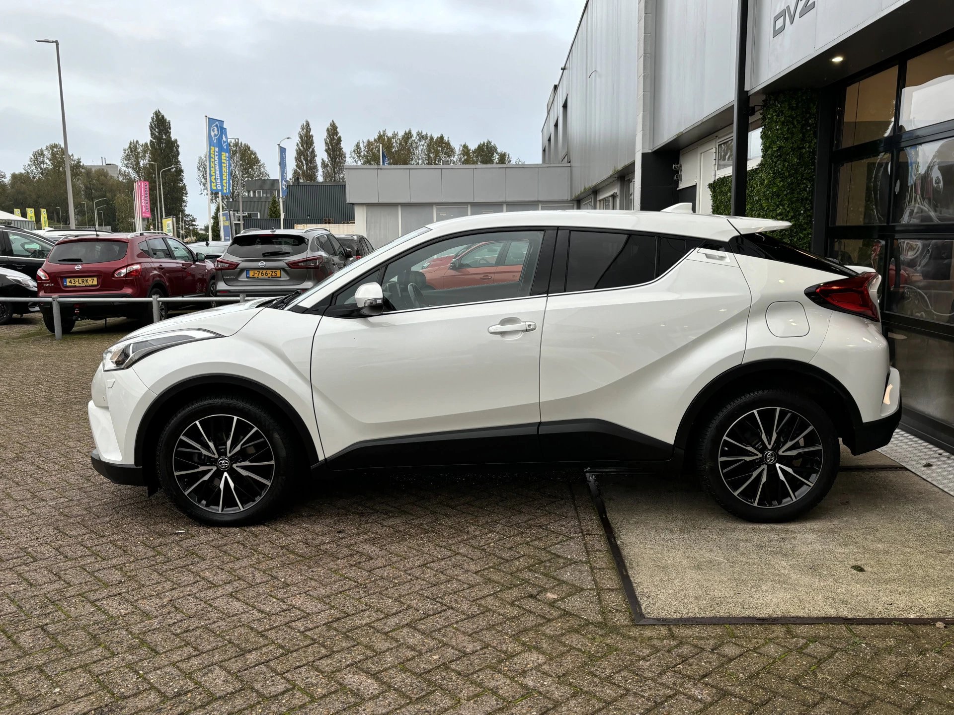 Hoofdafbeelding Toyota C-HR