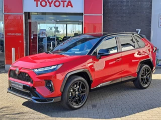 Hoofdafbeelding Toyota RAV4 Toyota RAV4 2.5 PLUG-IN HYBRID AWD GR SPORT 19"LMV PANODAK BLISS 360GR-CAM STUURVERW. MEMORY-SEAT HEAD-UP JBL NAVI DRAADLOOS-LADEN-TEL NL-AUTO NIEUW!