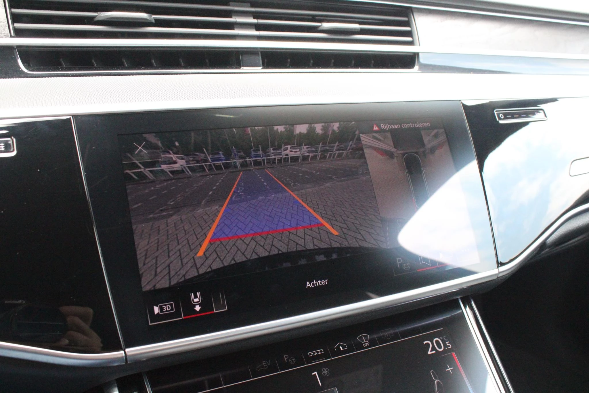 Hoofdafbeelding Audi A8