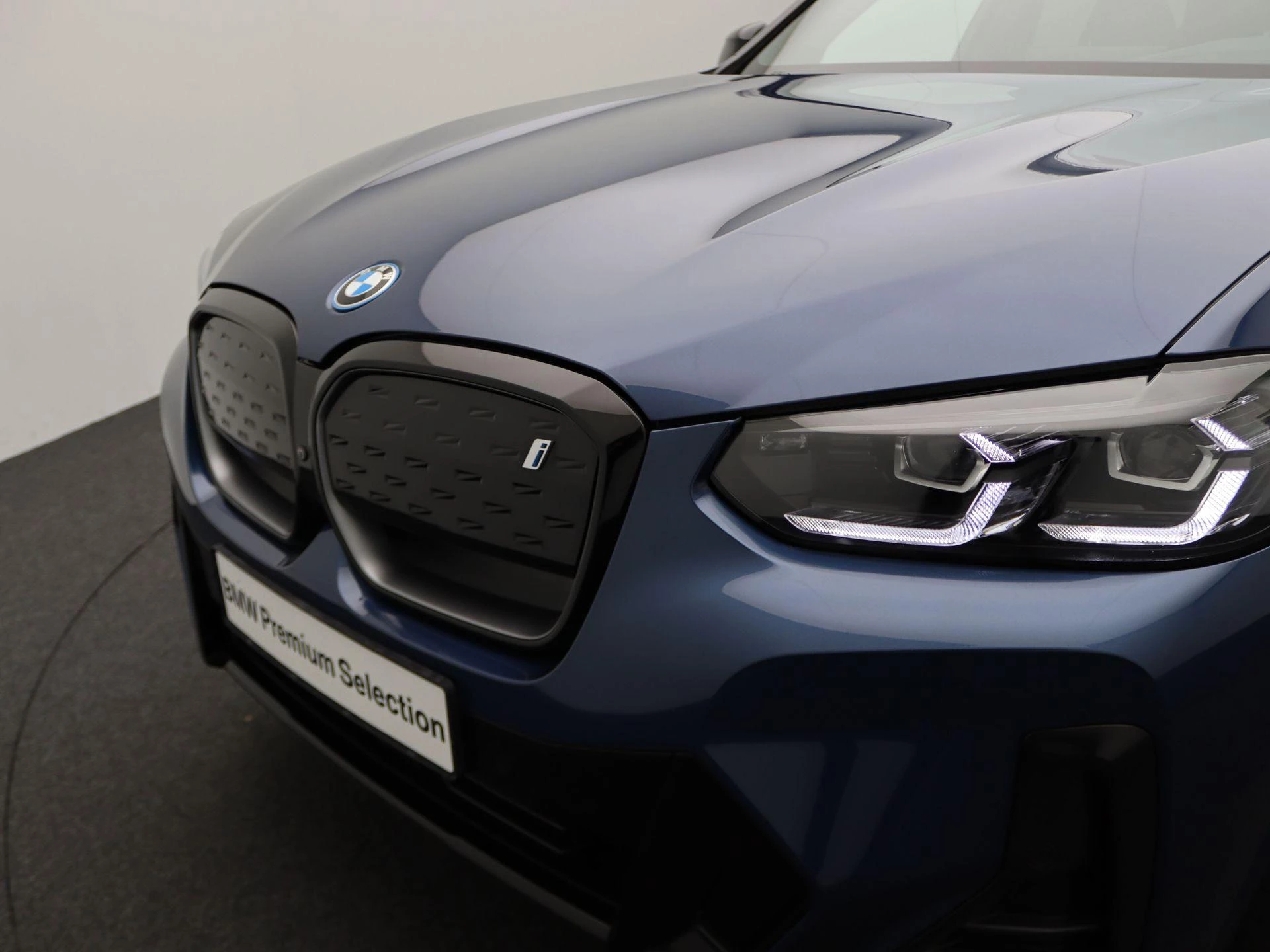 Hoofdafbeelding BMW iX3