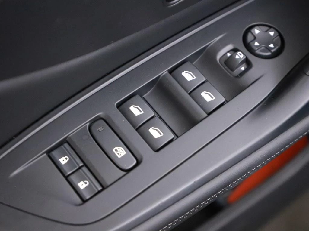 Hoofdafbeelding Peugeot 408