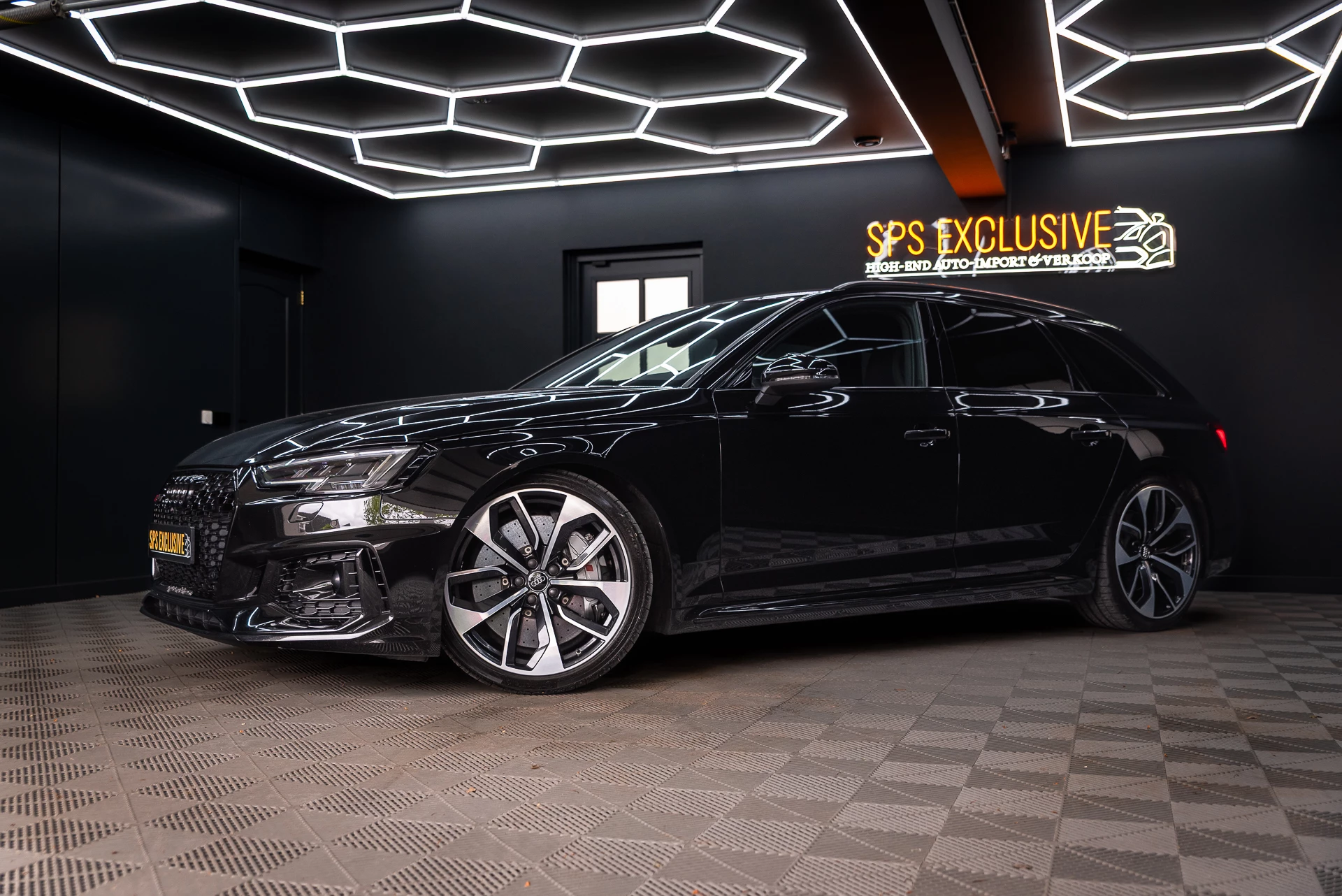 Hoofdafbeelding Audi RS4