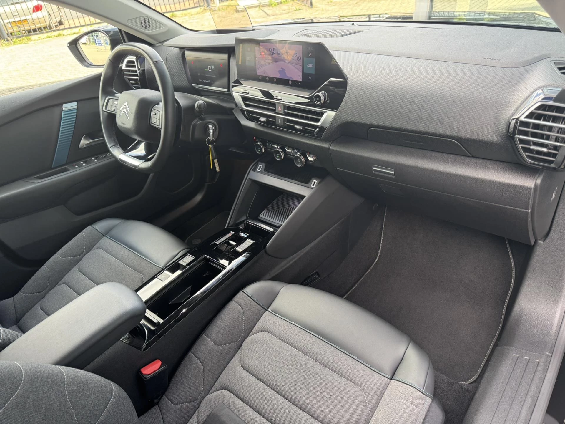 Hoofdafbeelding Citroën ë-C4