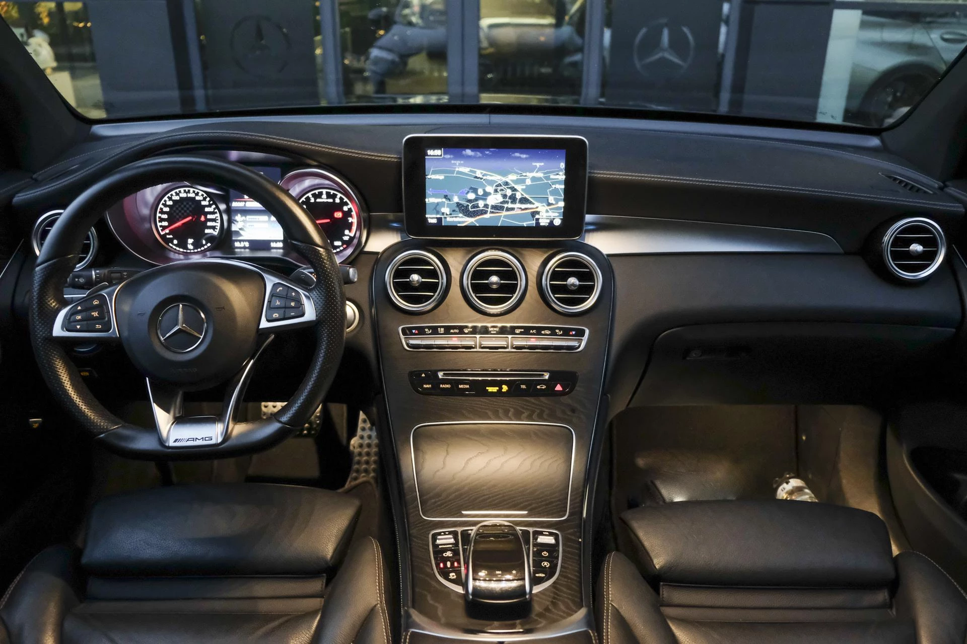 Hoofdafbeelding Mercedes-Benz GLC