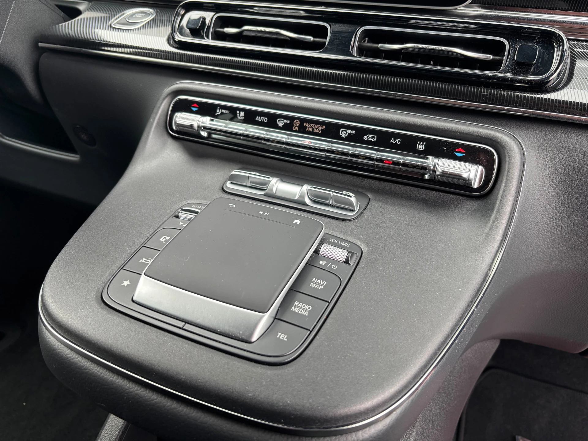 Hoofdafbeelding Mercedes-Benz EQV