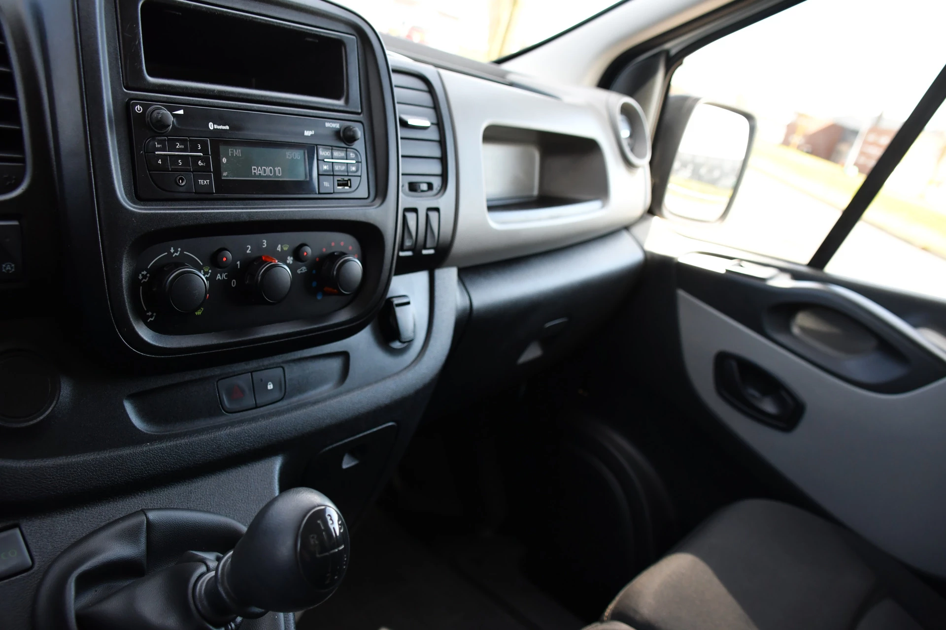 Hoofdafbeelding Nissan NV300