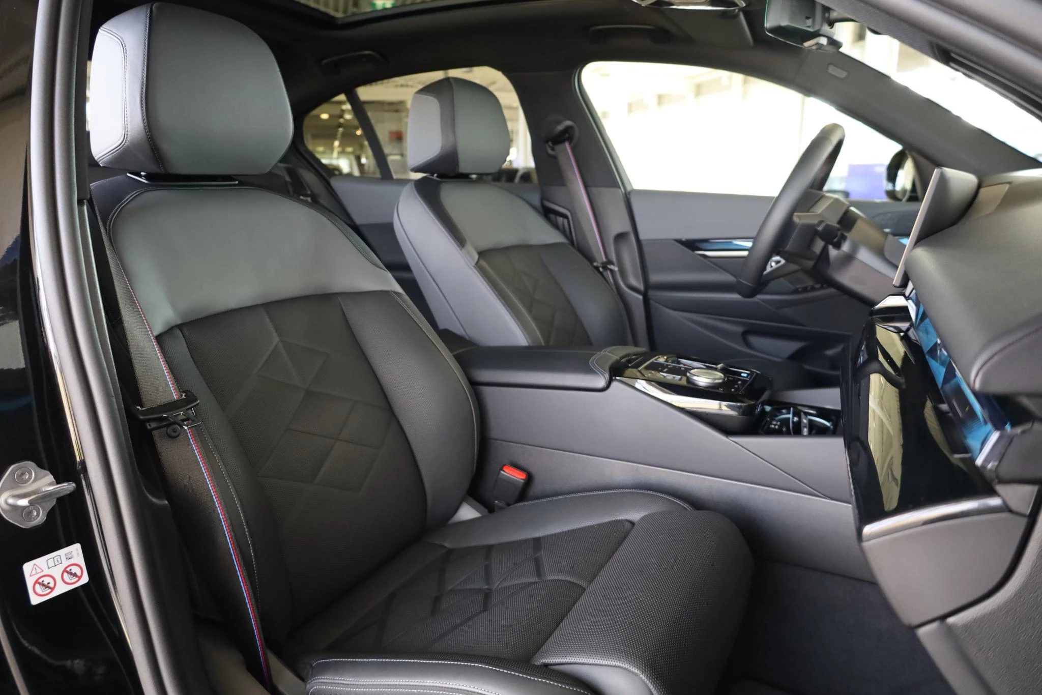 Hoofdafbeelding BMW i5