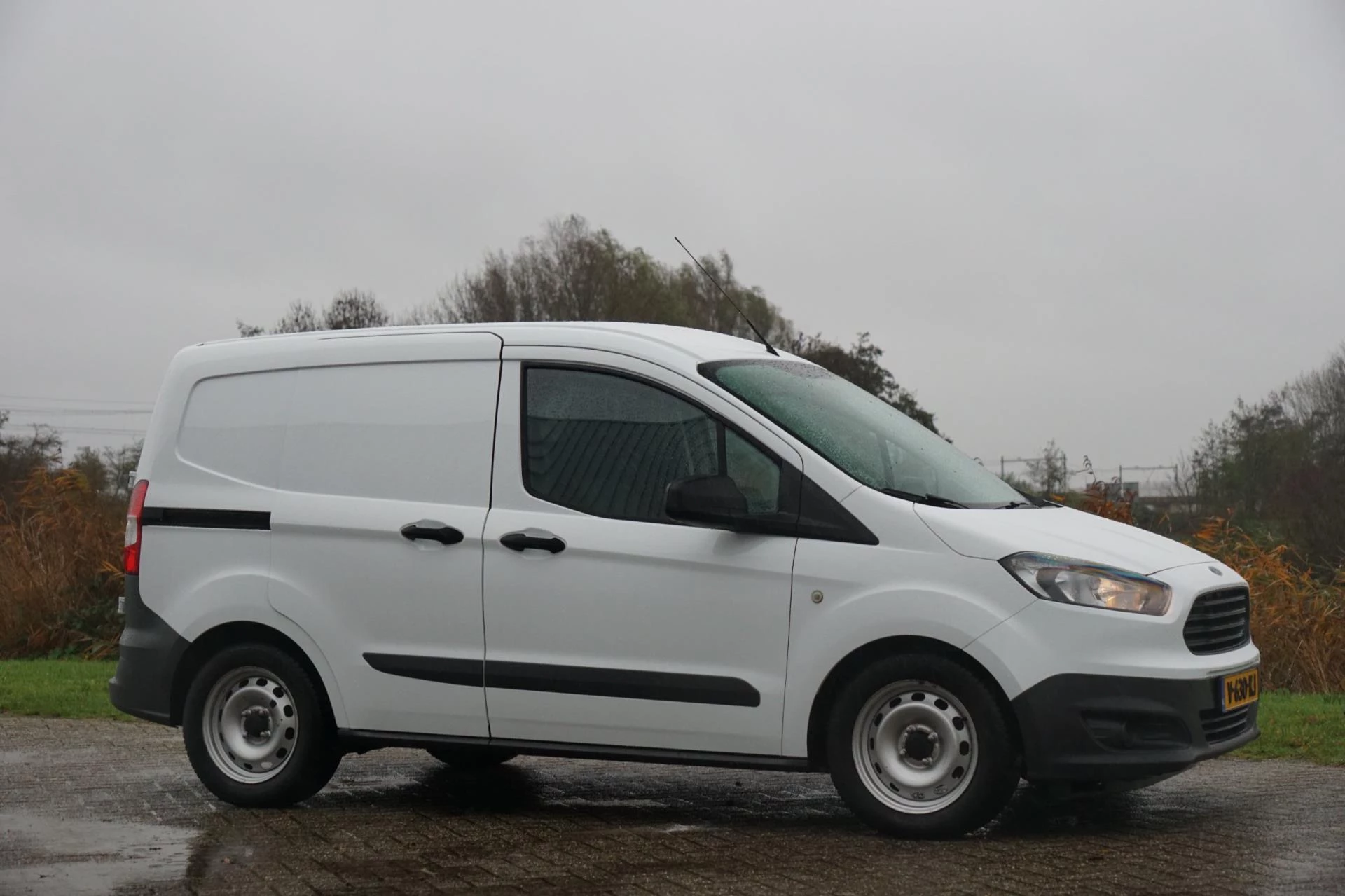 Hoofdafbeelding Ford Transit Courier