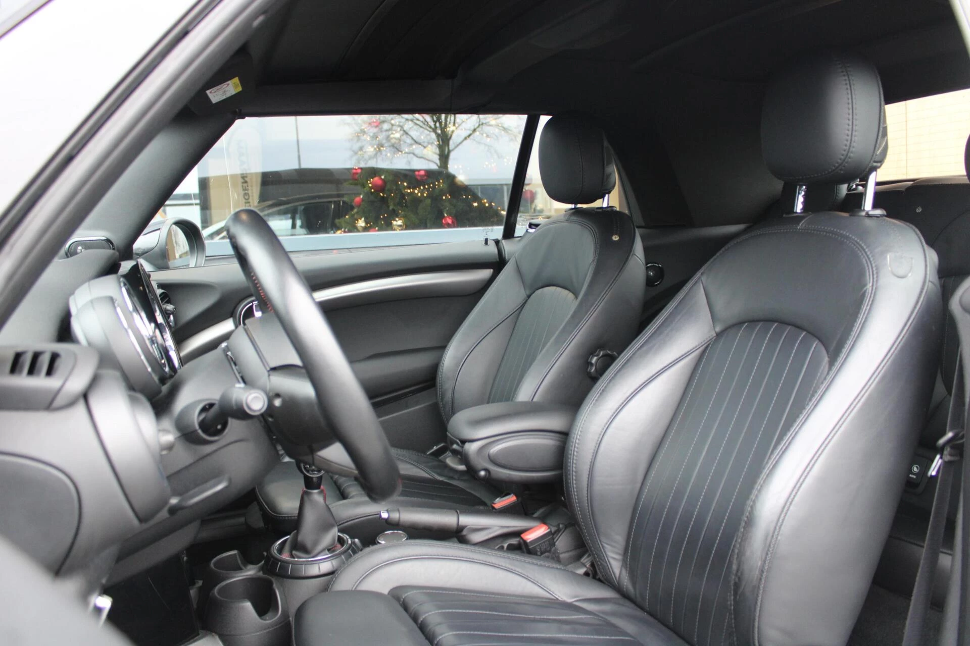 Hoofdafbeelding MINI Cabrio