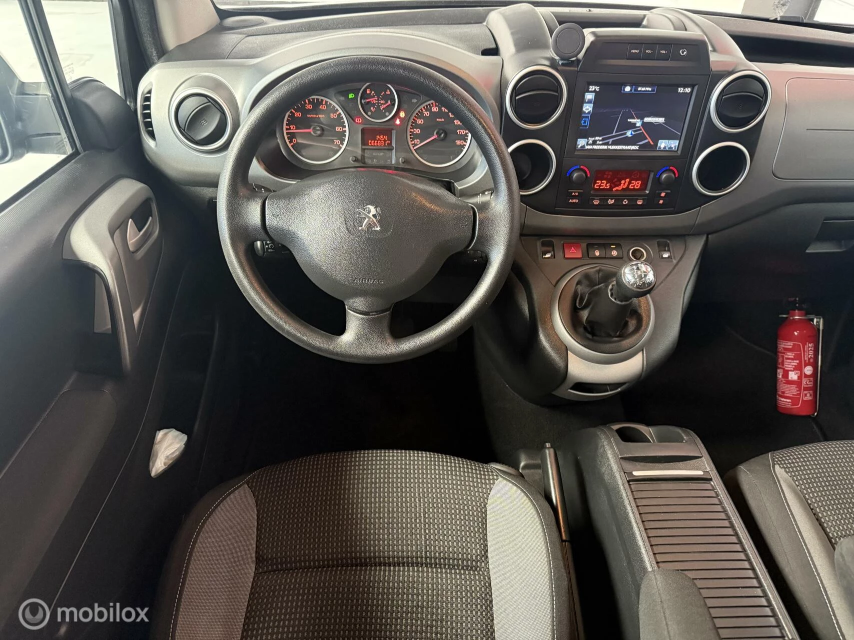 Hoofdafbeelding Peugeot Partner
