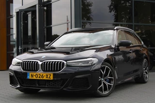 Hoofdafbeelding BMW 5 Serie BMW 5-serie Touring 530d M-Sport High Executive | ACC | Trekhaak