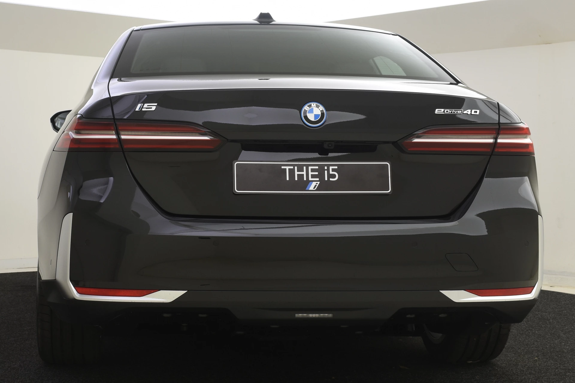 Hoofdafbeelding BMW i5