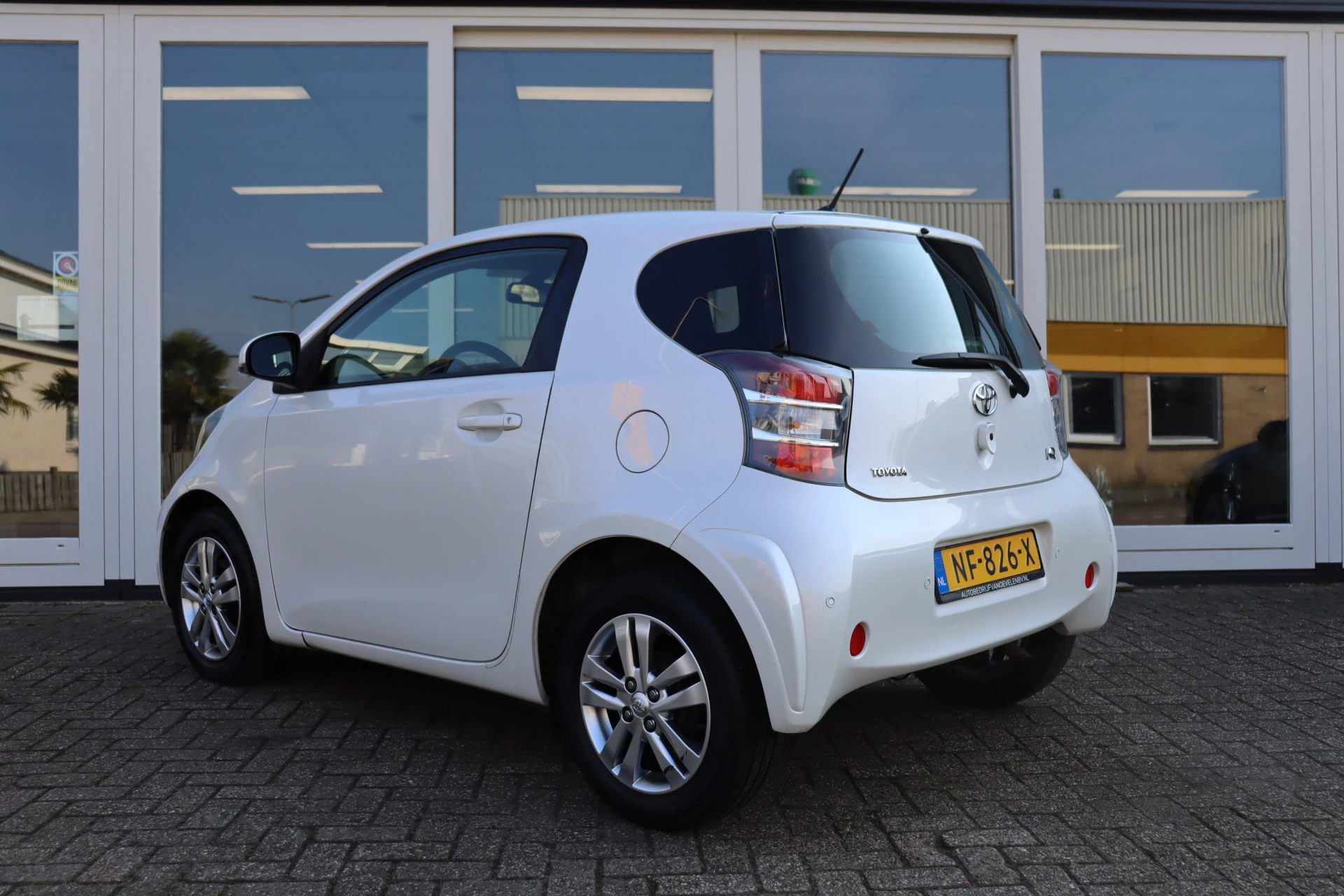 Hoofdafbeelding Toyota iQ
