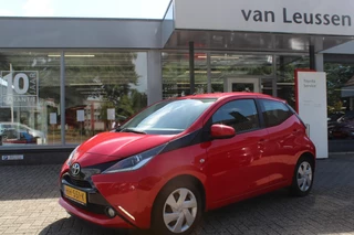 Toyota Aygo X-PLAY 5-DEURS NAVI EL-RAMEN & SPIEGELS CAMERA AIRCO BLUETOOTH