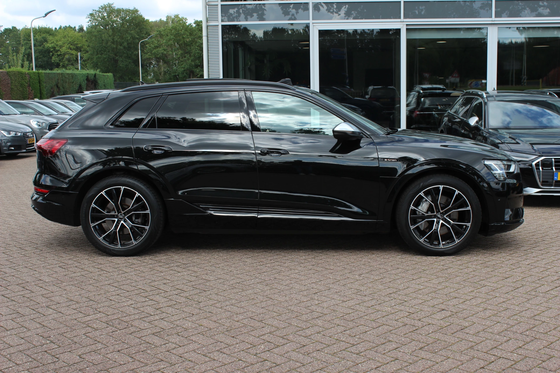 Hoofdafbeelding Audi e-tron