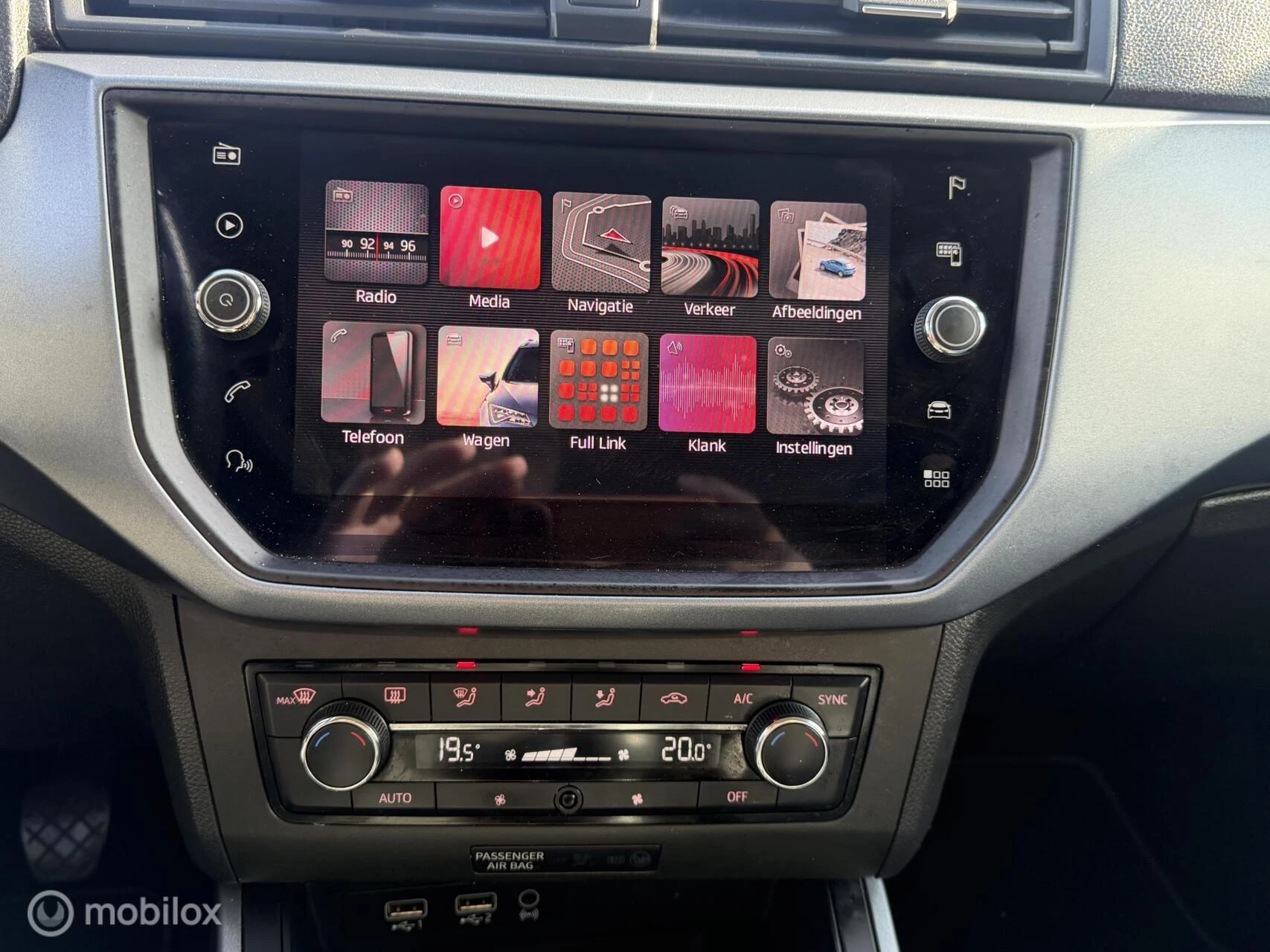 Hoofdafbeelding SEAT Arona