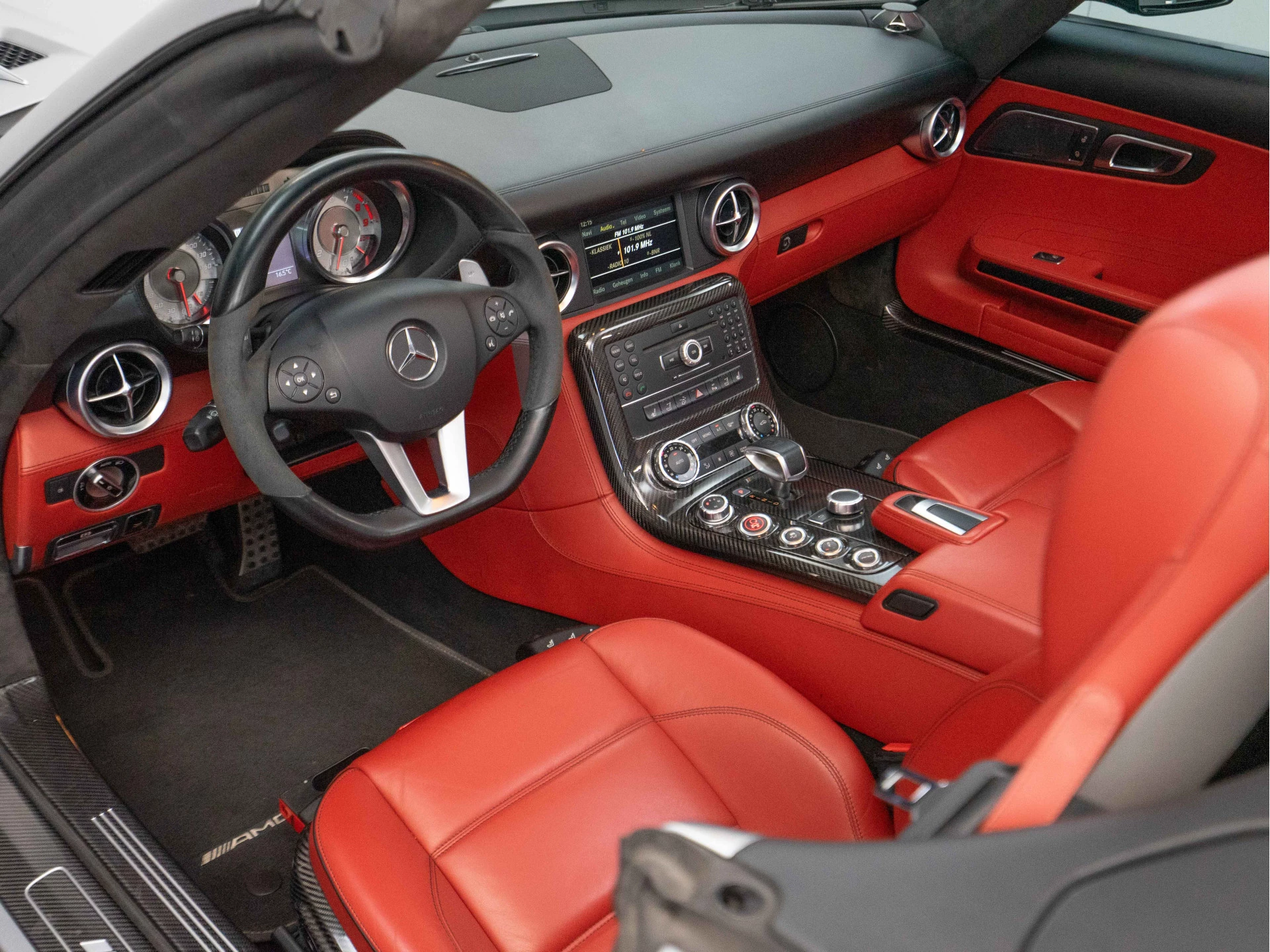 Hoofdafbeelding Mercedes-Benz SLS Roadster