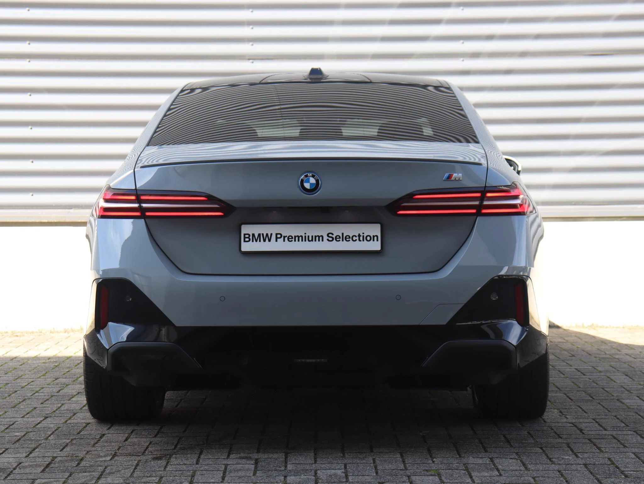 Hoofdafbeelding BMW i5