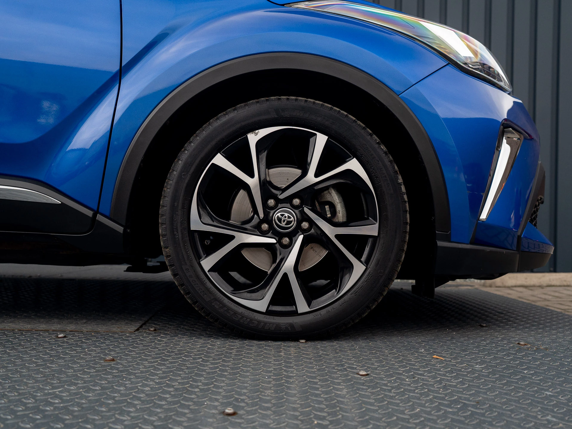 Hoofdafbeelding Toyota C-HR