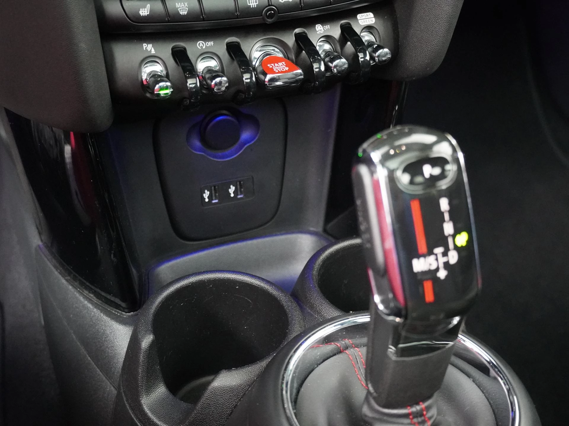 Hoofdafbeelding MINI 3-deurs