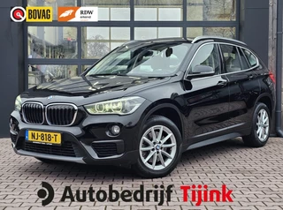 Hoofdafbeelding BMW X1 BMW X1 sDrive20i Centennial High Executive | Automaat | Navi | Stoelverwarming | HUD | Parkeersensoren | Leder |