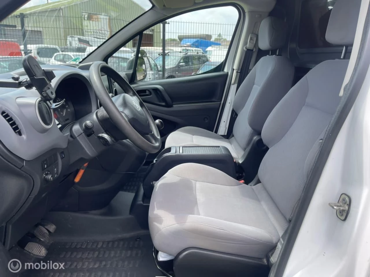 Hoofdafbeelding Peugeot Partner