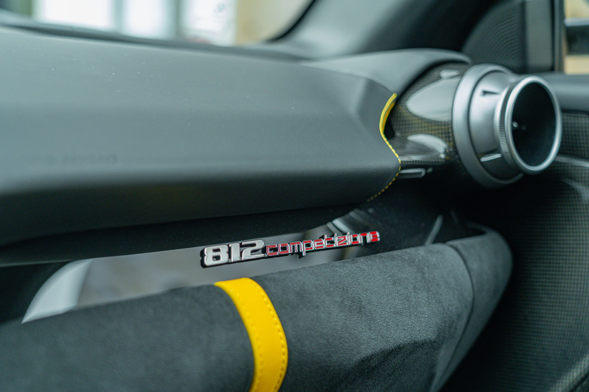 Hoofdafbeelding Ferrari 812 Competizione