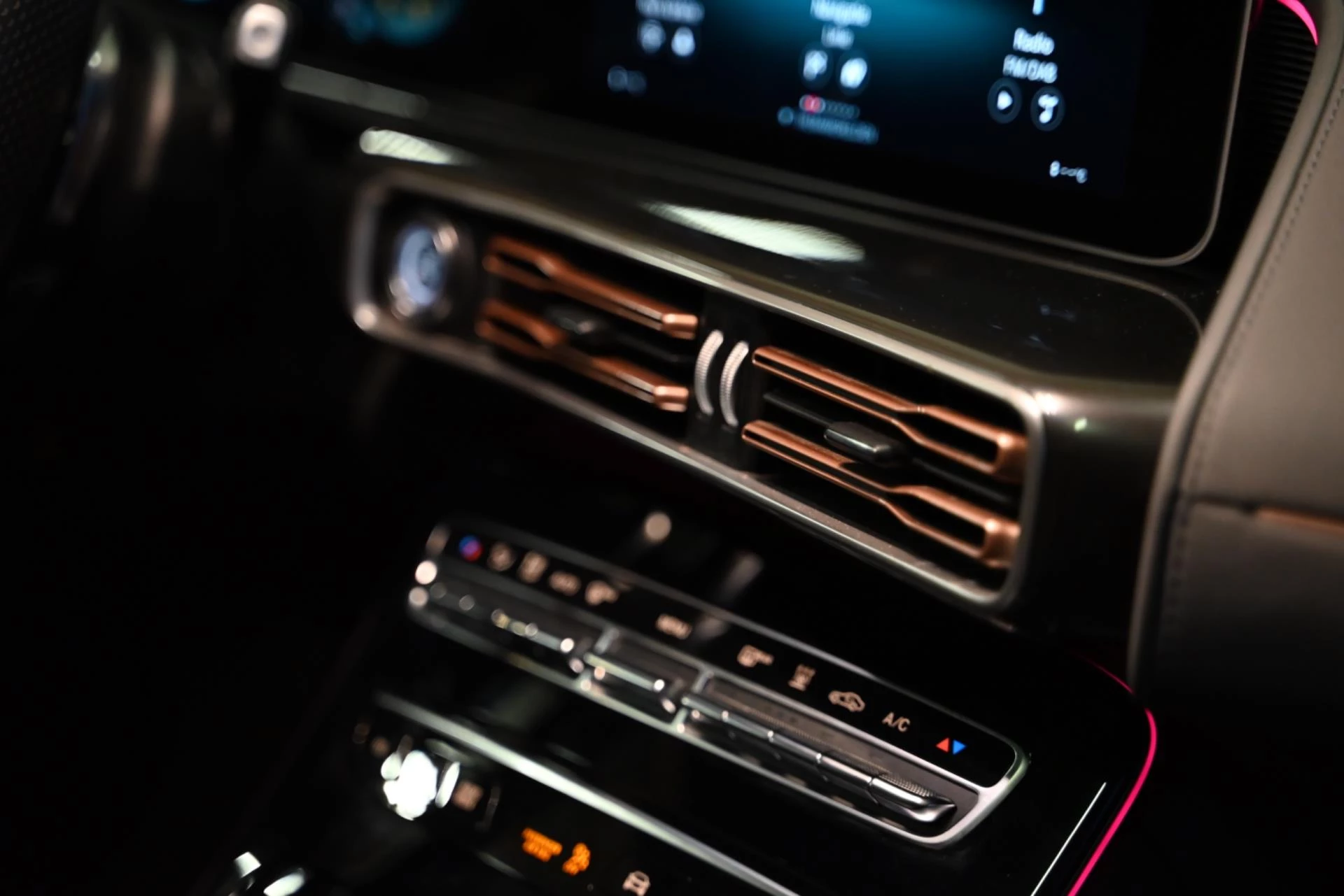 Hoofdafbeelding Mercedes-Benz EQC