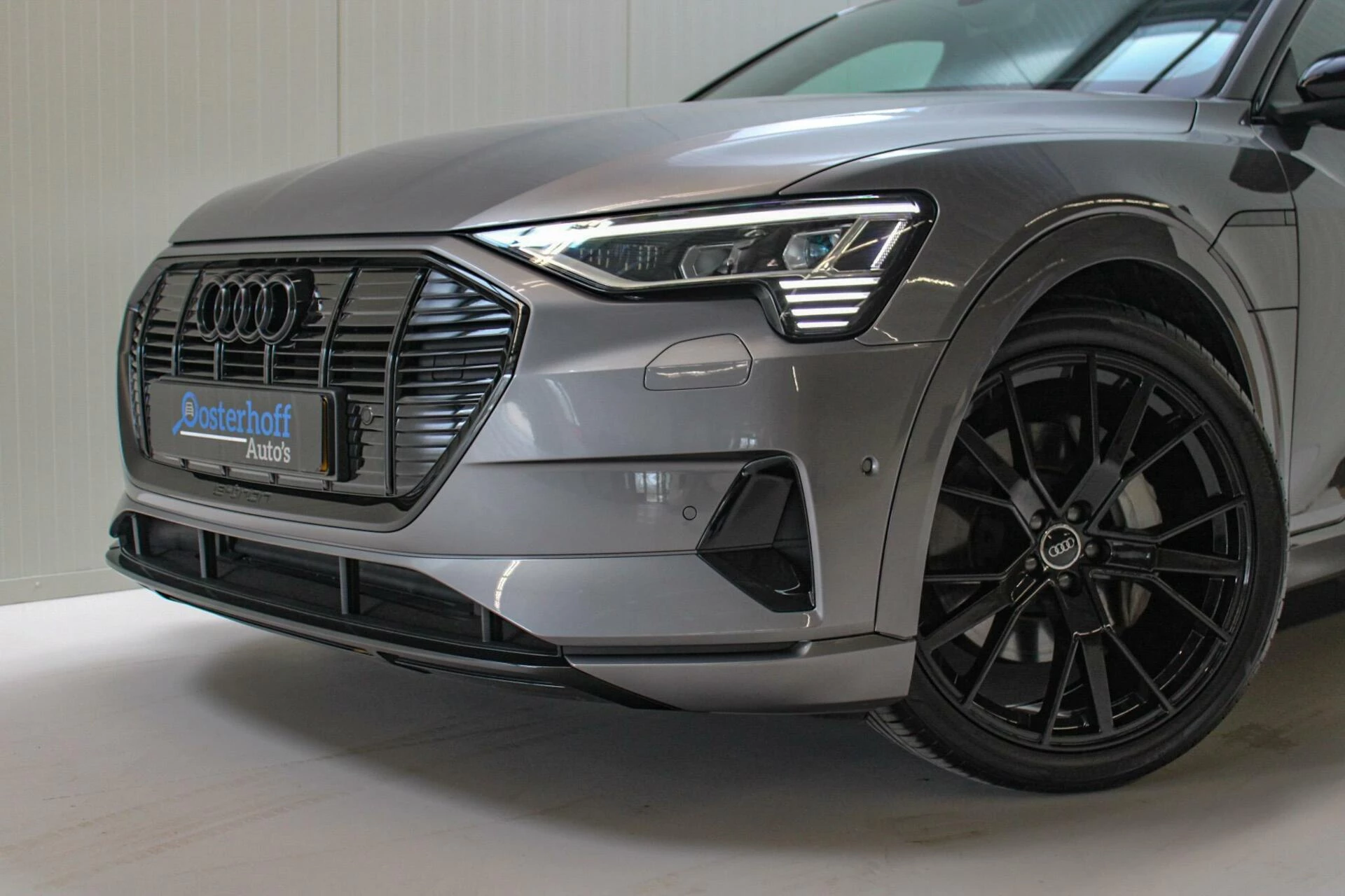 Hoofdafbeelding Audi e-tron