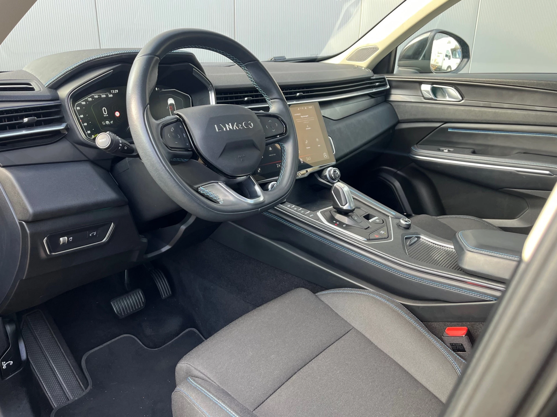 Hoofdafbeelding Lynk & Co 01