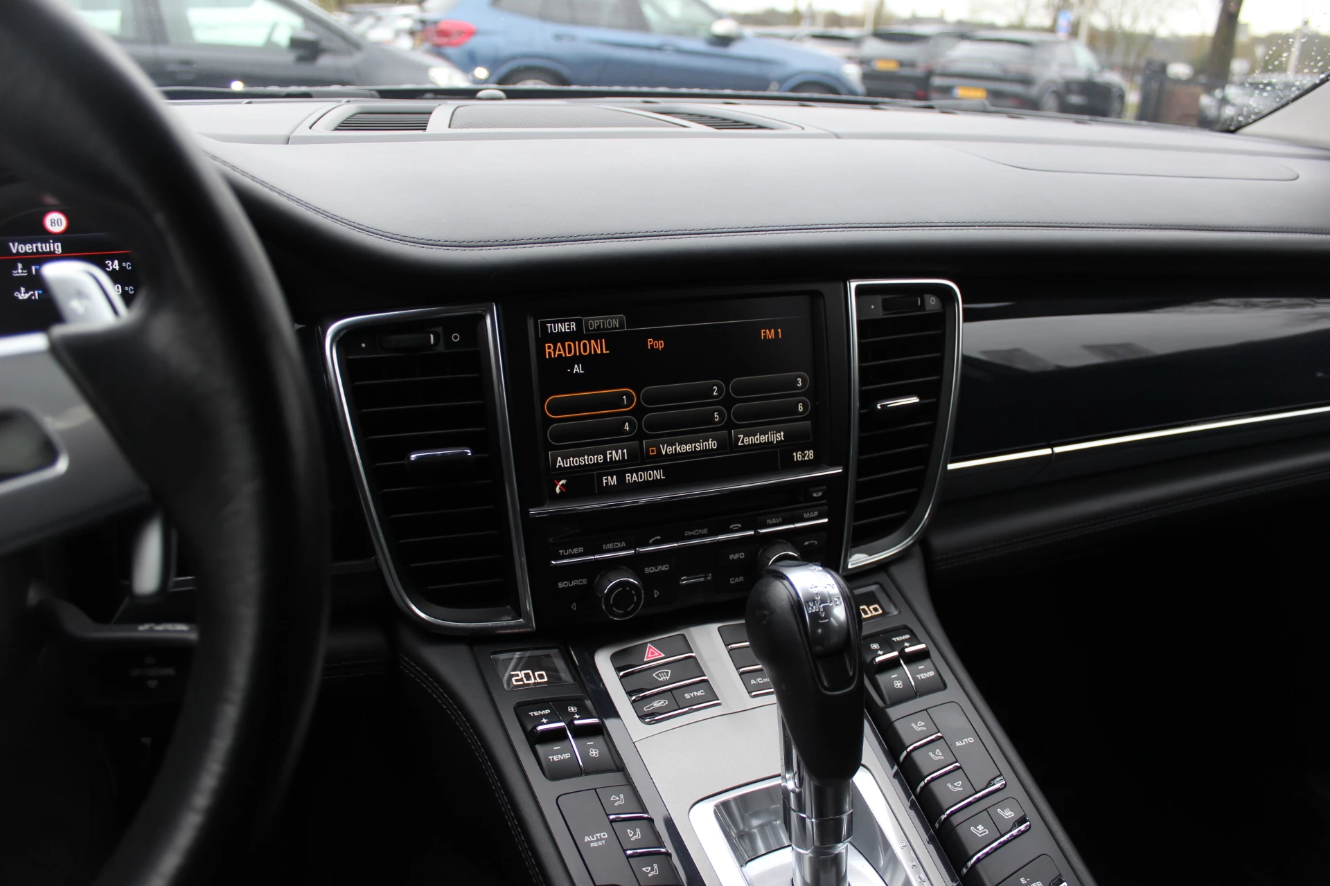 Hoofdafbeelding Porsche Panamera