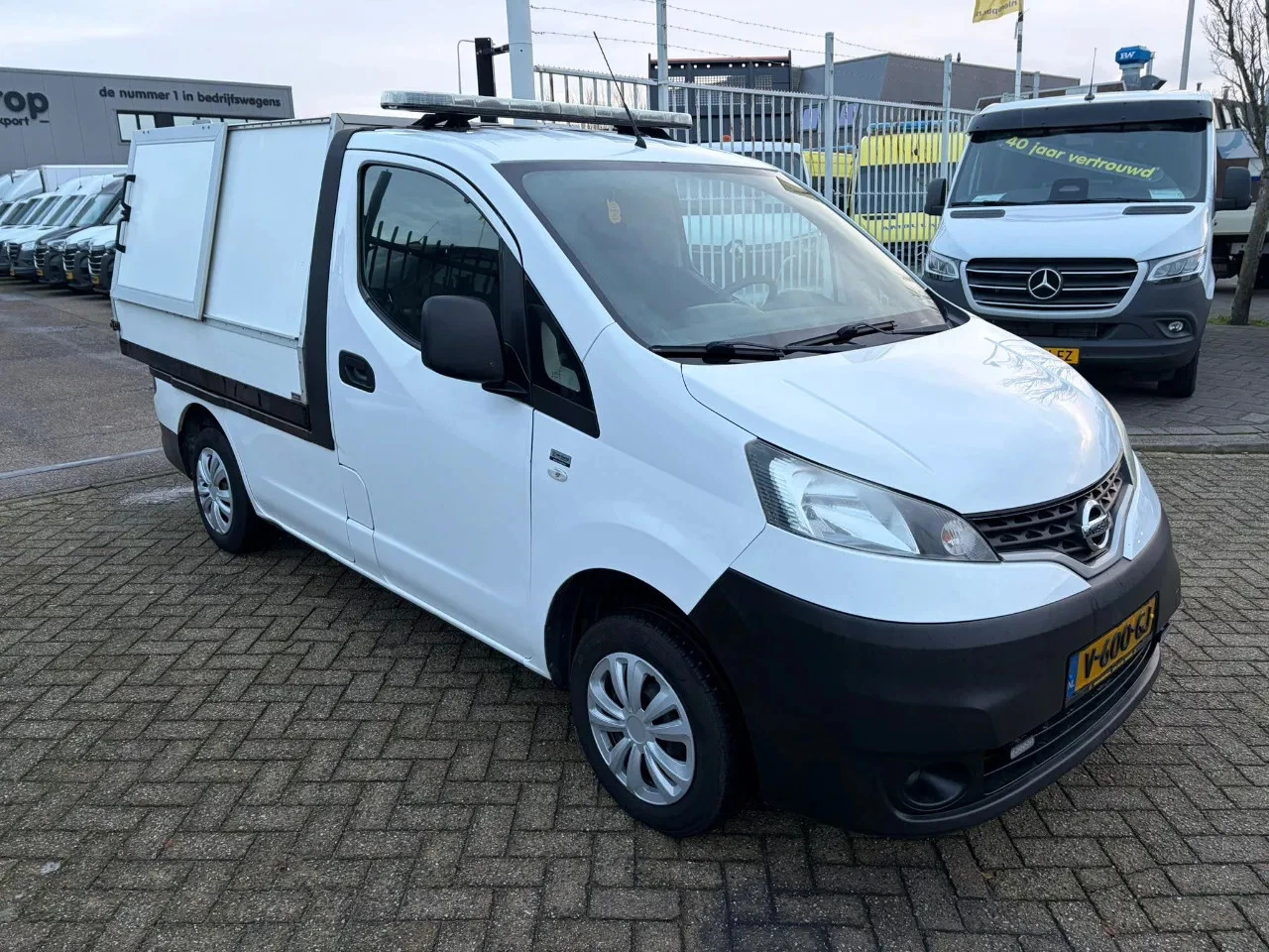 Hoofdafbeelding Nissan NV200