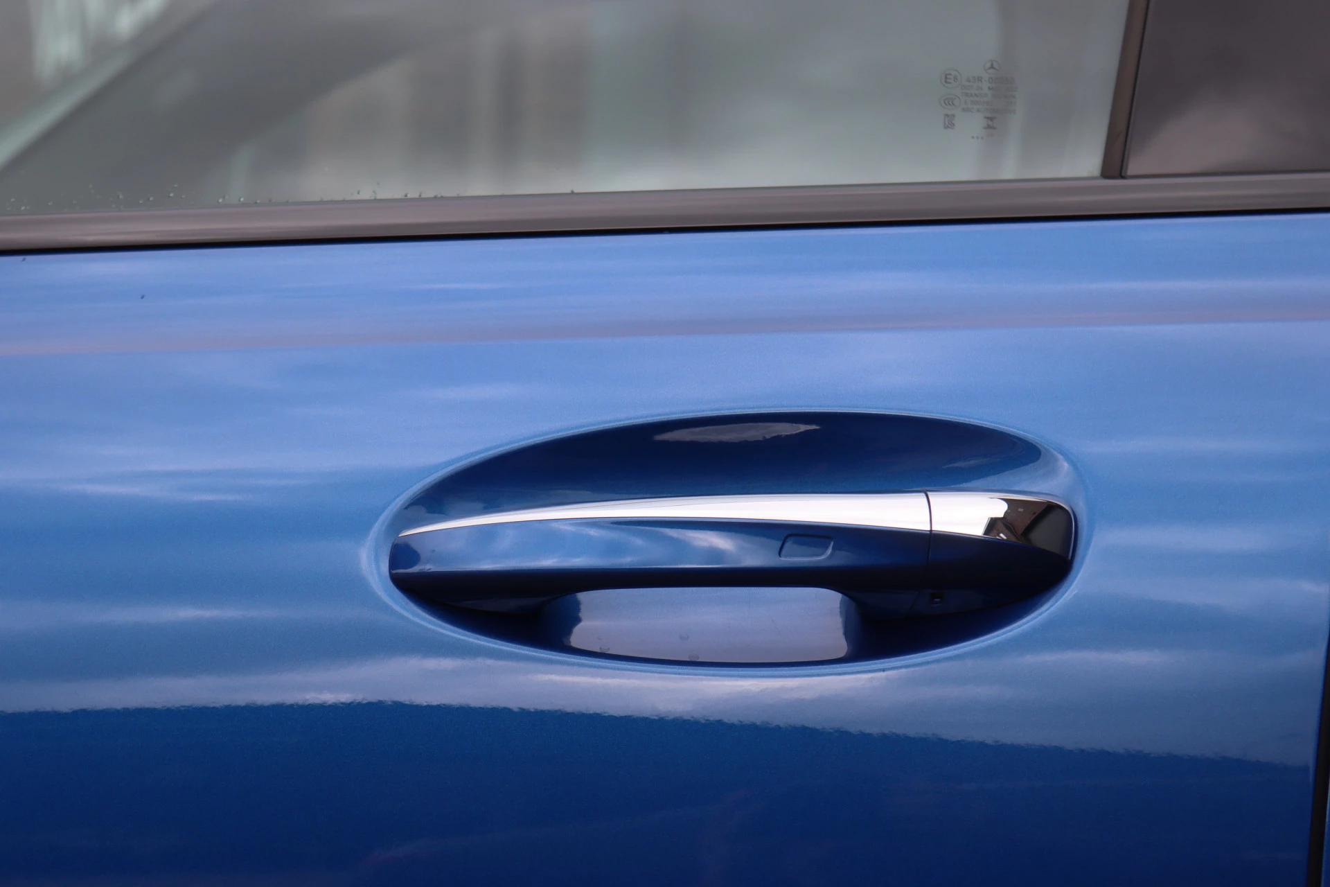 Hoofdafbeelding Mercedes-Benz EQB