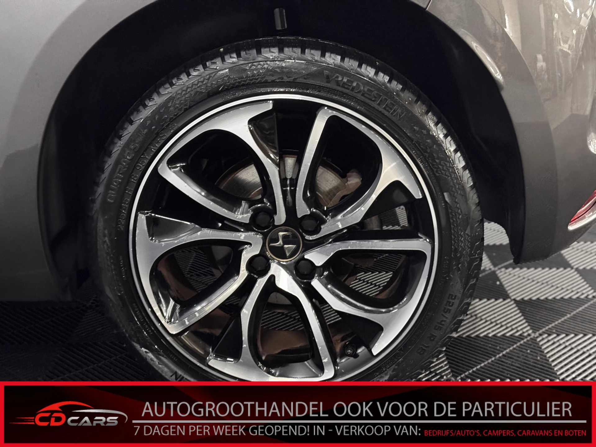 Hoofdafbeelding DS DS 4