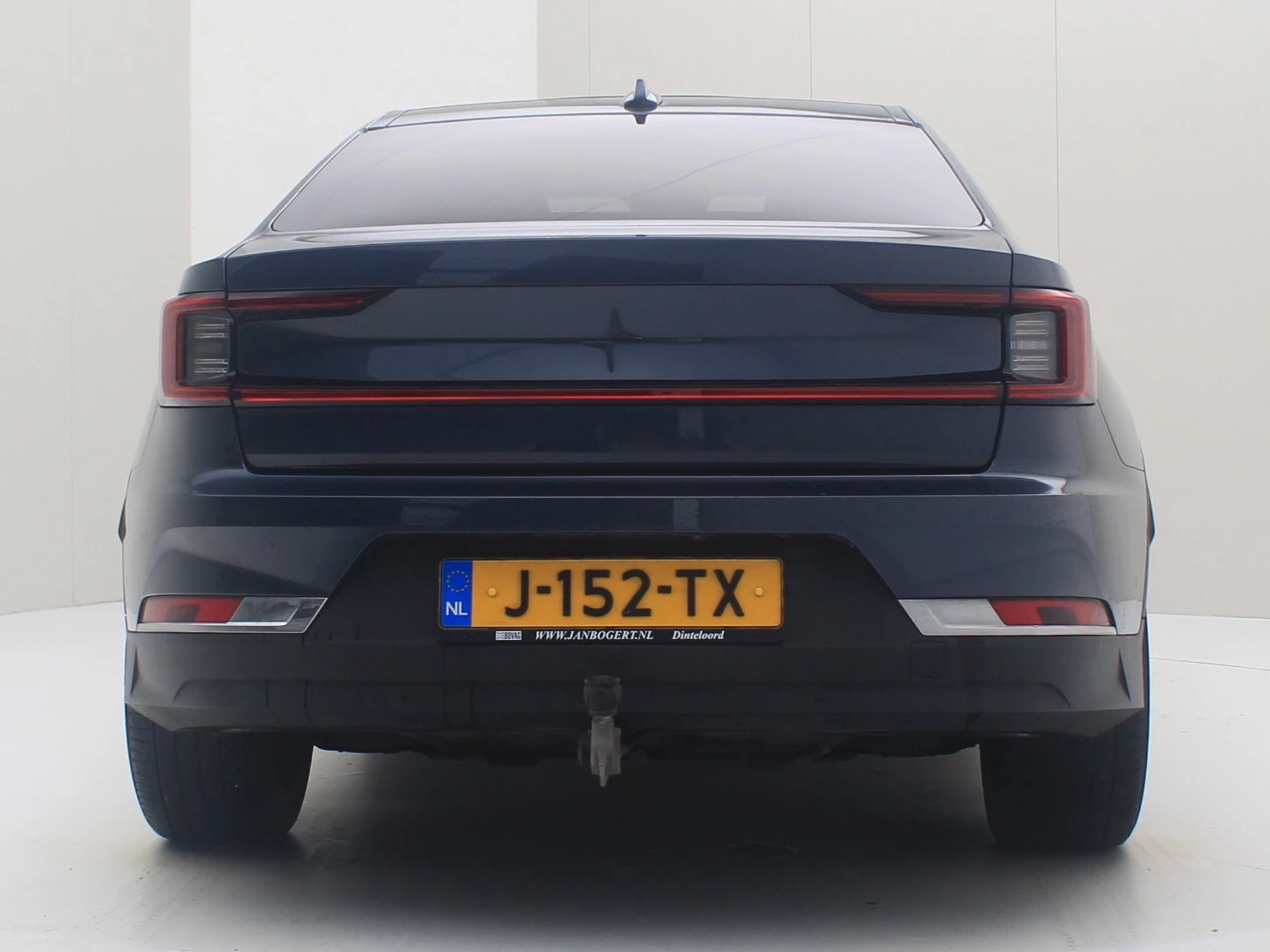 Hoofdafbeelding Polestar 2