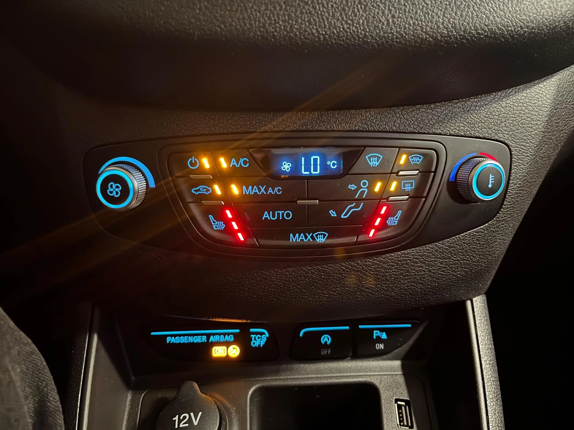 Hoofdafbeelding Ford Transit Courier