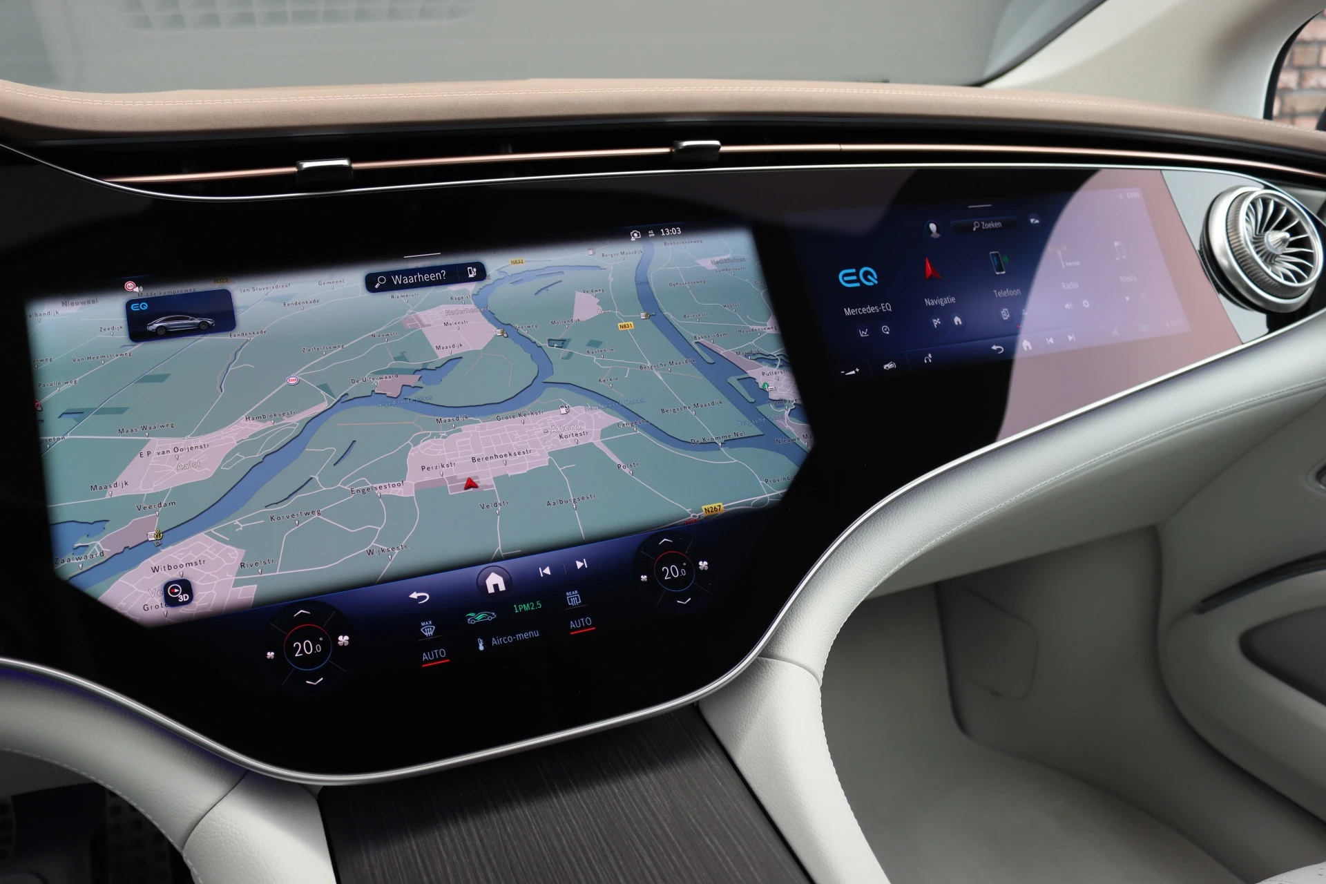 Hoofdafbeelding Mercedes-Benz EQS