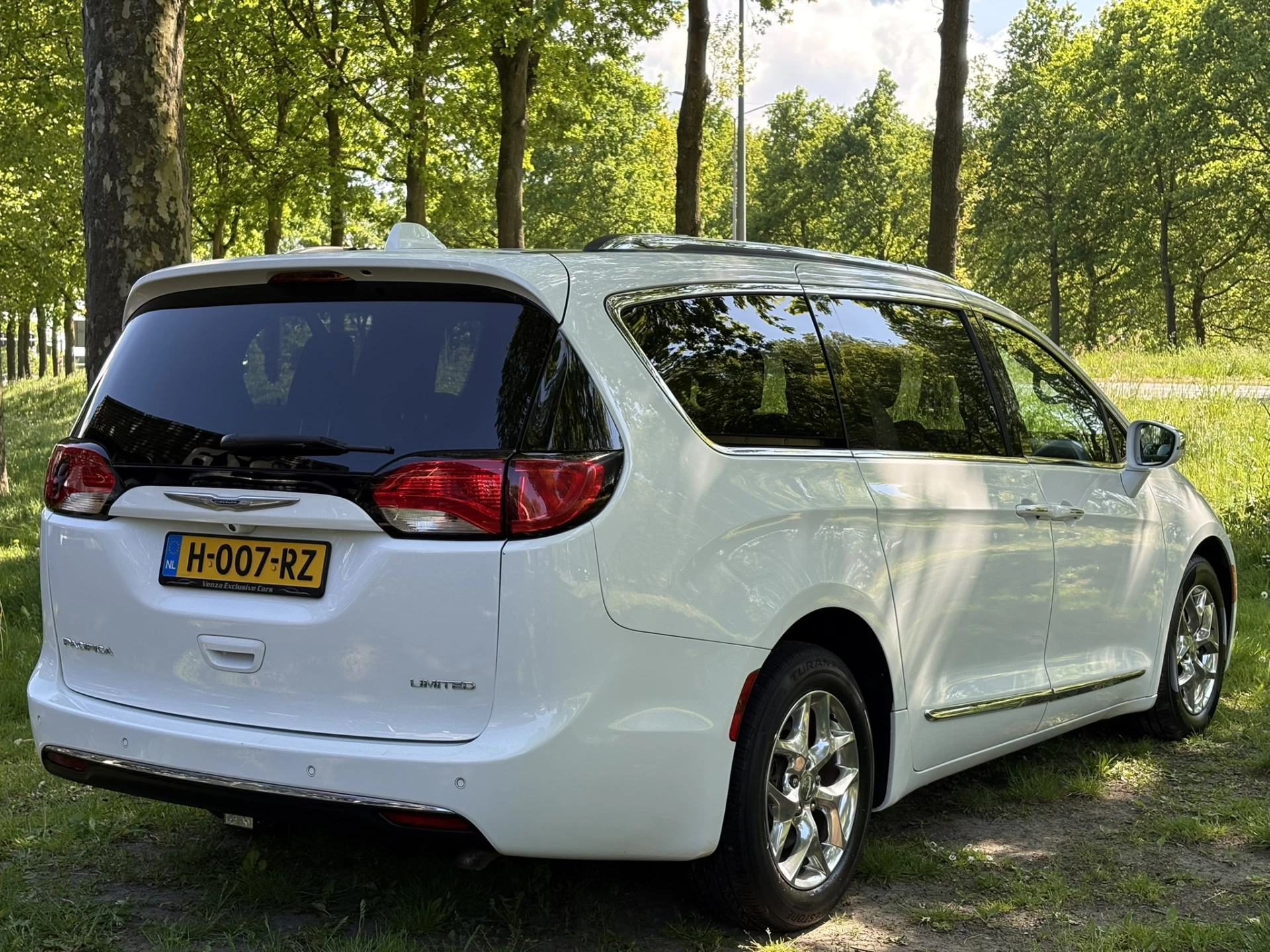 Hoofdafbeelding Chrysler Pacifica