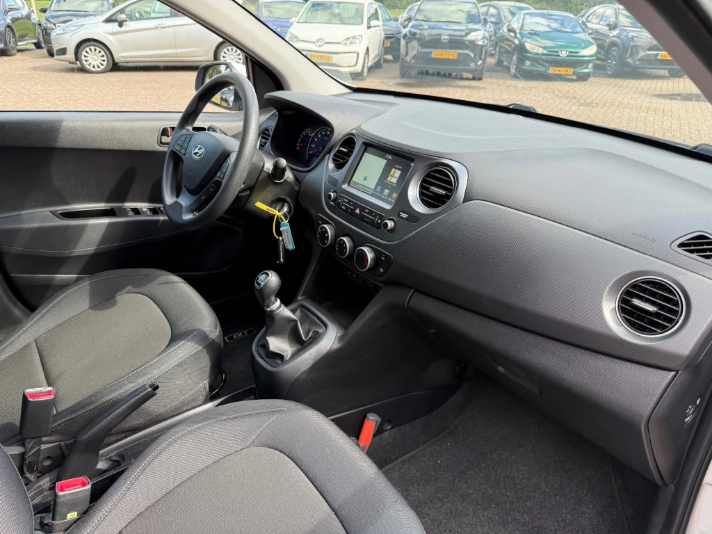 Hoofdafbeelding Hyundai i10