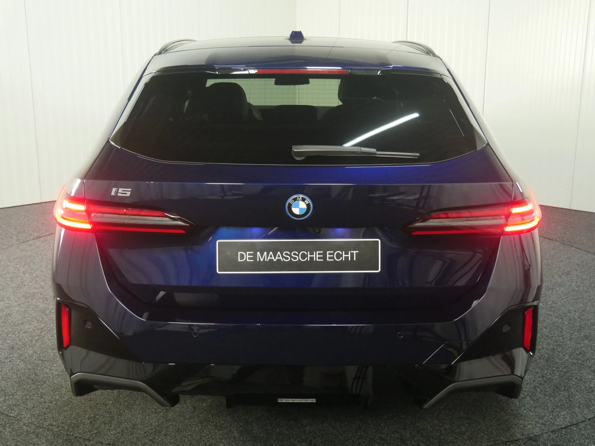 Hoofdafbeelding BMW i5