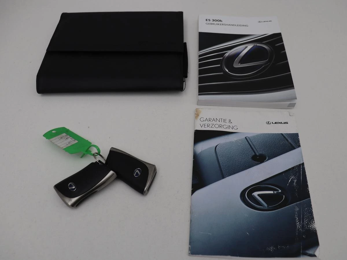 Hoofdafbeelding Lexus ES