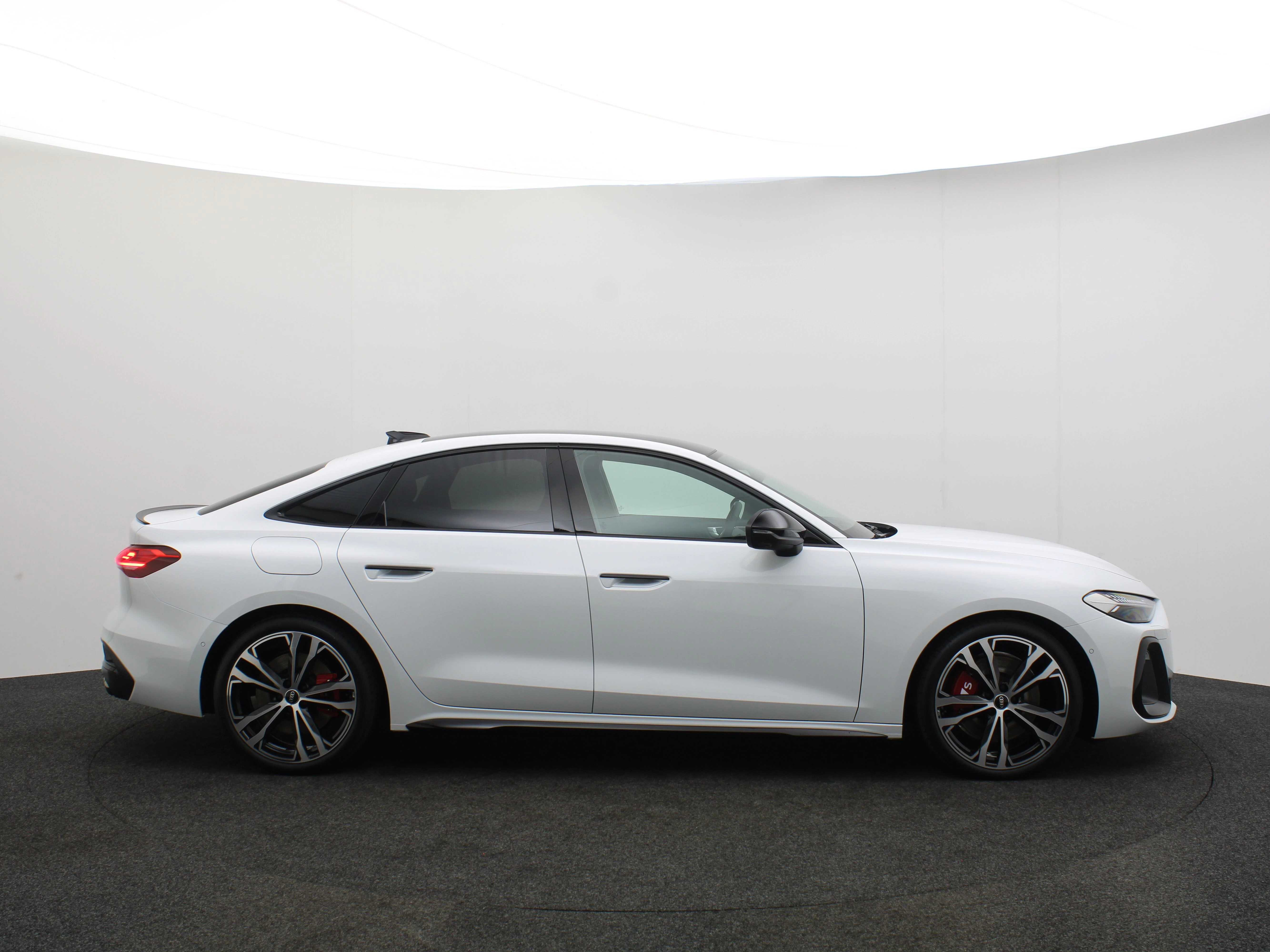 Hoofdafbeelding Audi S5