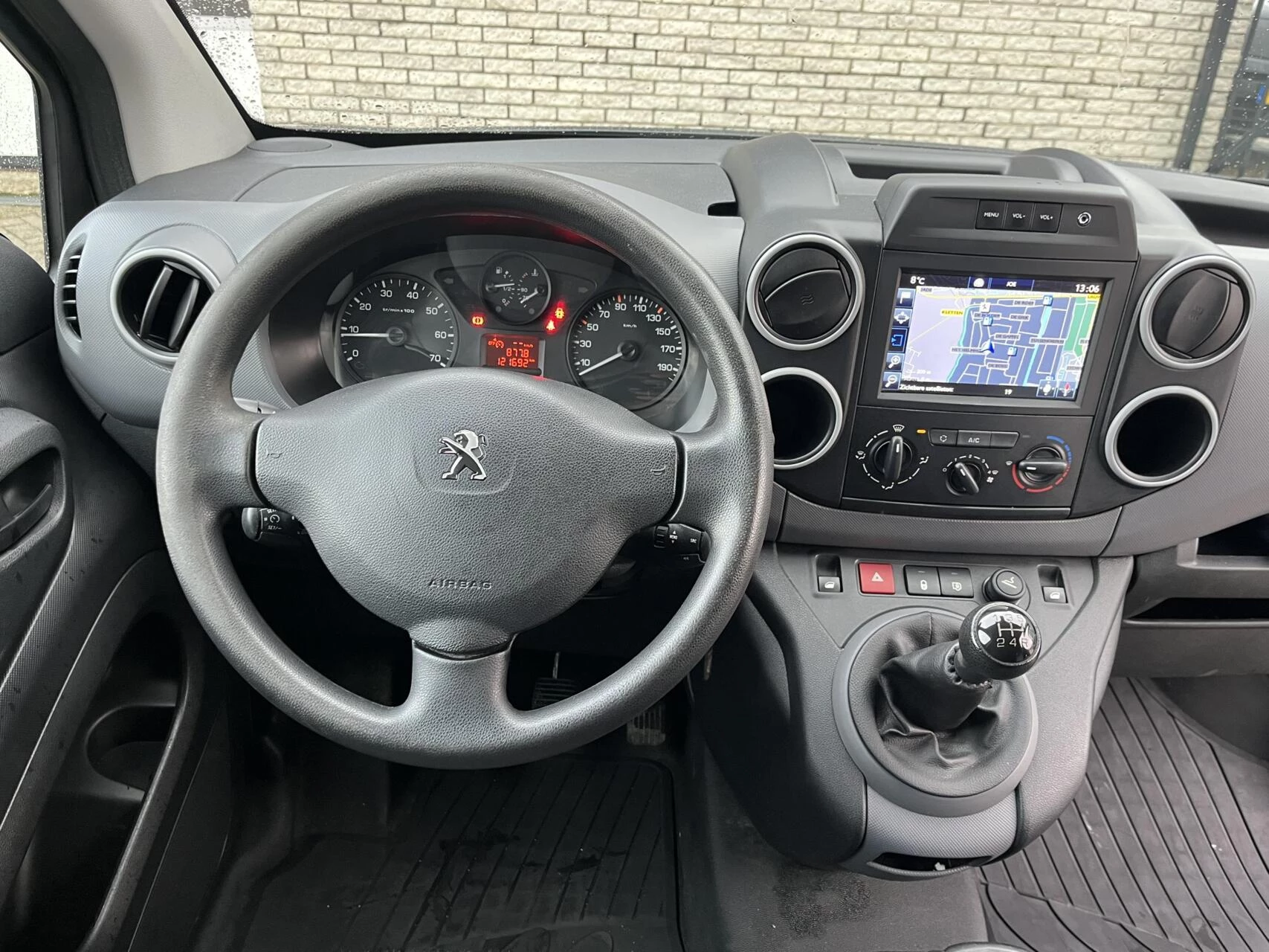 Hoofdafbeelding Peugeot Partner