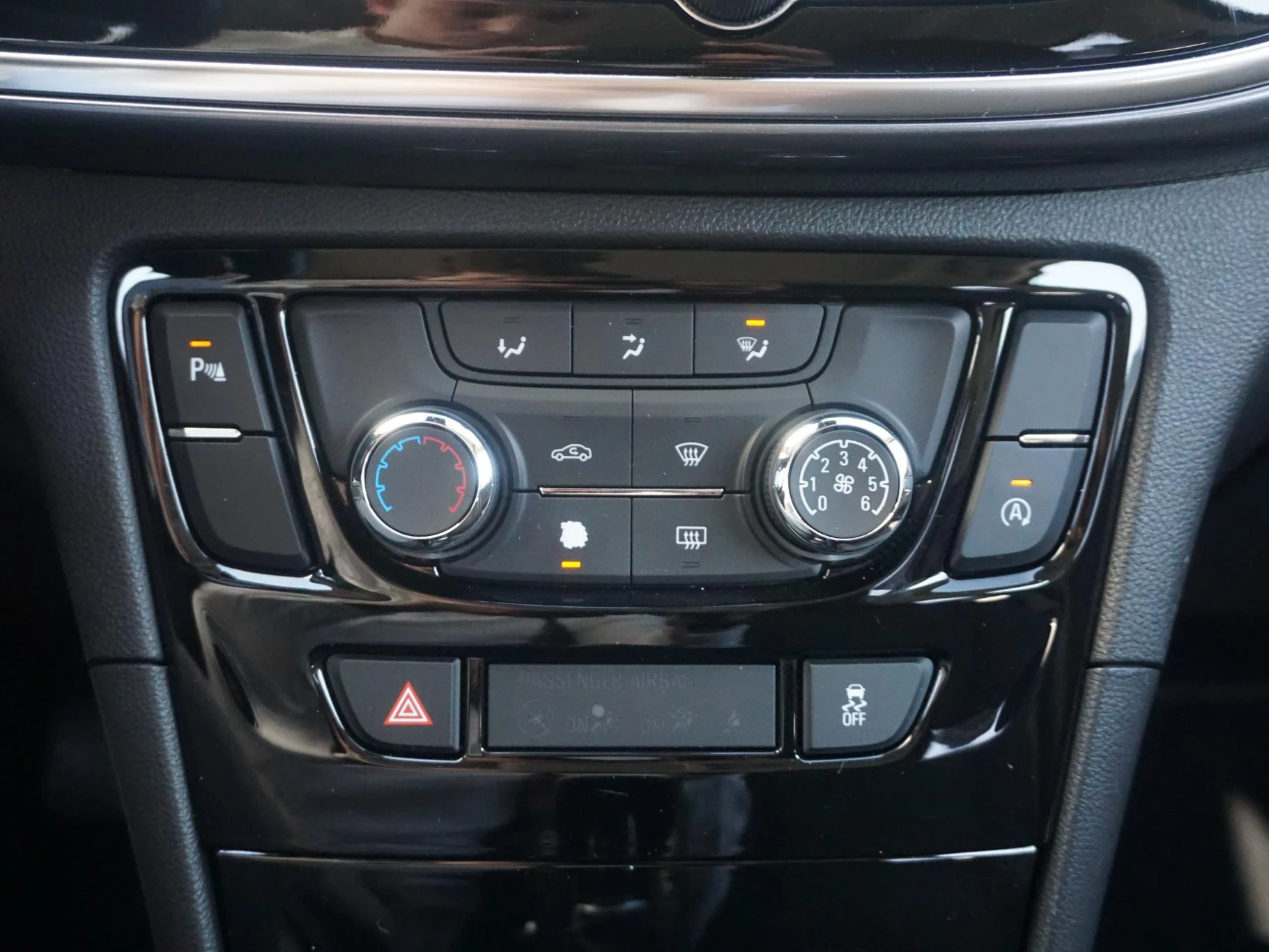 Hoofdafbeelding Opel Mokka X